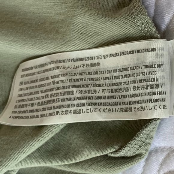 ABERCROMBIE KIDS, T-Shirt, Olive w/Pink Sequins, Cursive "Abercrombie", Size 5 - Picture 8 of 8